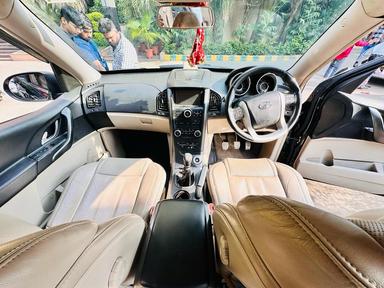 Mahindra XUV W10 with sunroof  model 2017 running 73k Up number