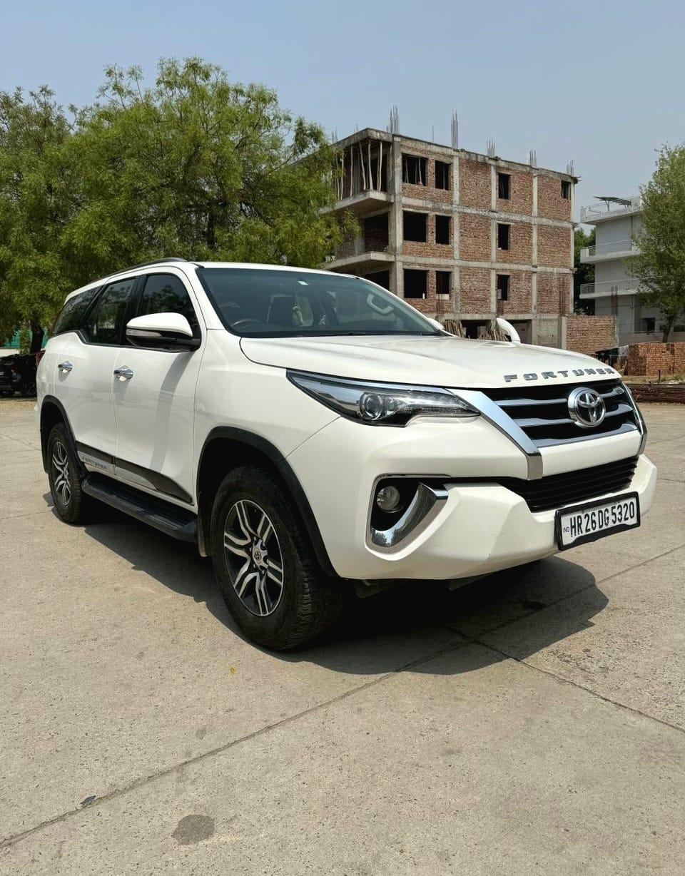 FORTUNER 4X2 AUTOMATIC