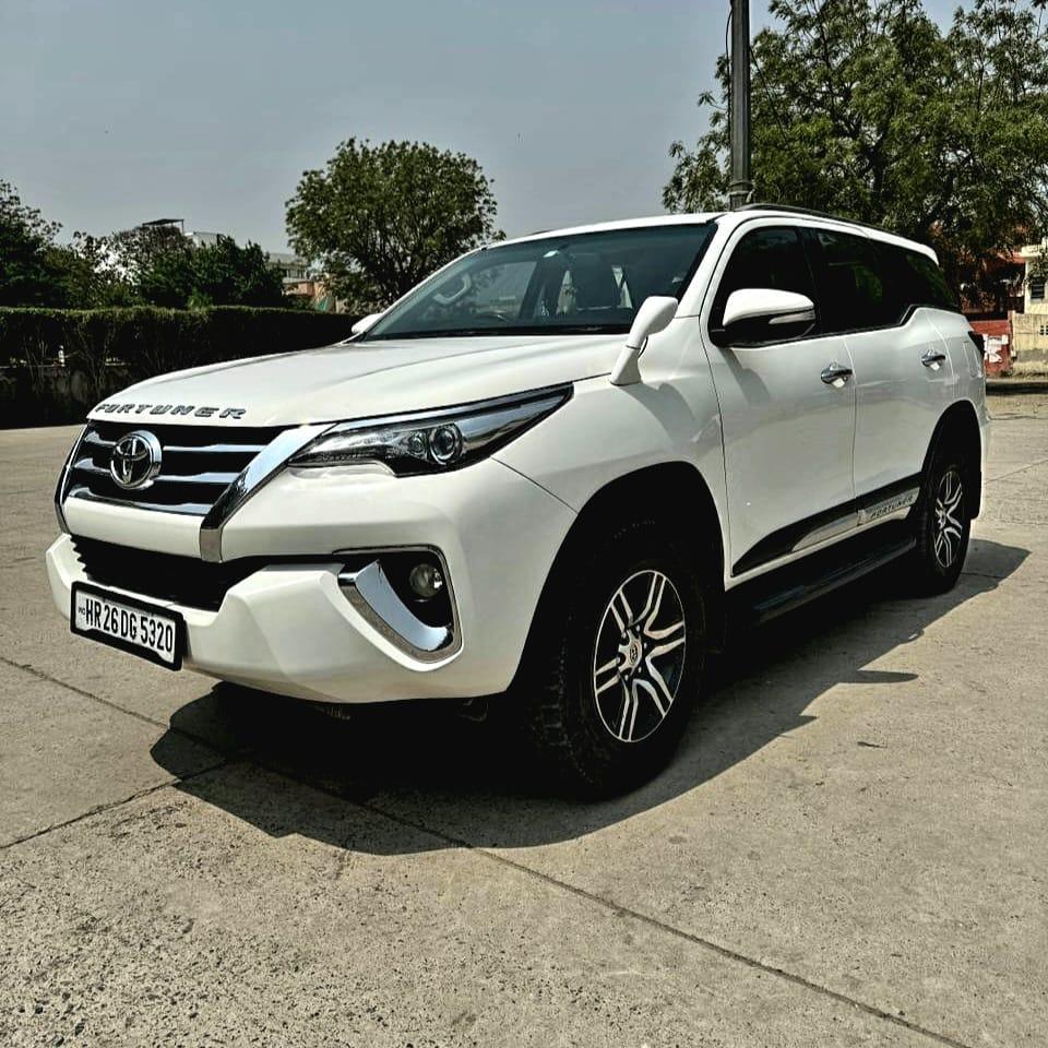 FORTUNER 4X2 AUTOMATIC