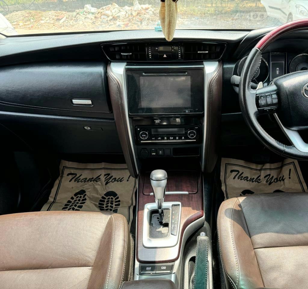 FORTUNER 4X2 AUTOMATIC