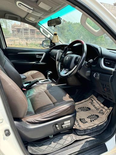 FORTUNER 4X2 AUTOMATIC