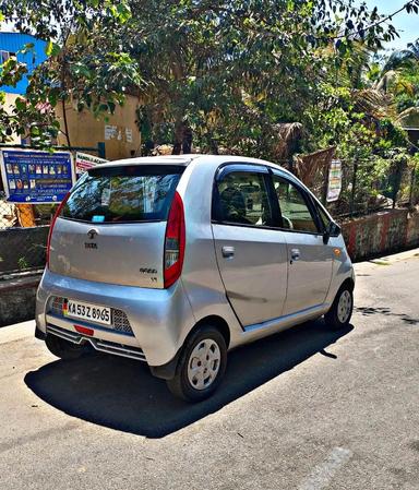 Tata Nano LX 2012