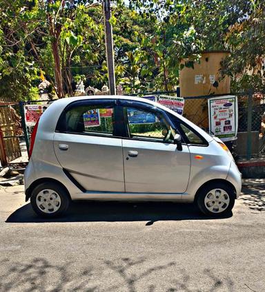 Tata Nano LX 2012