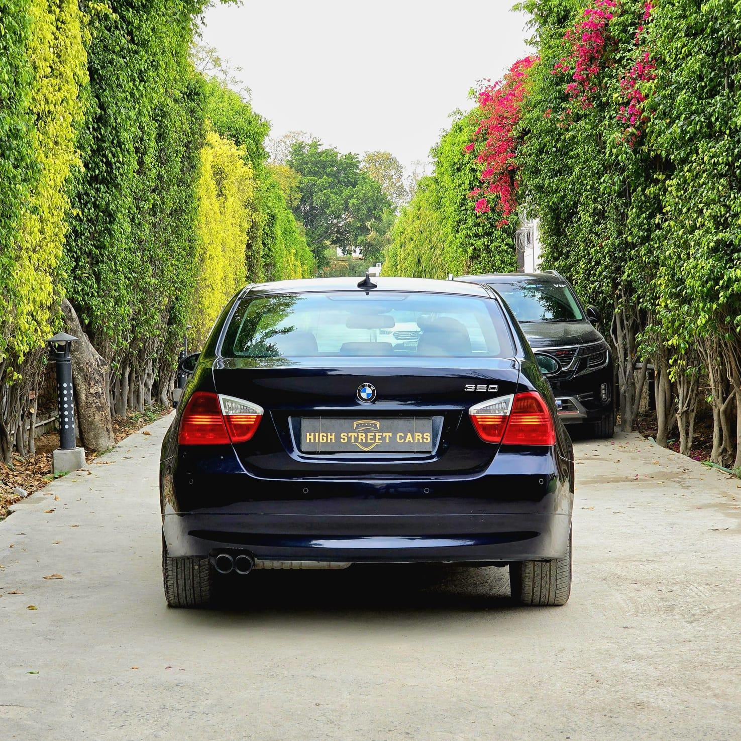 BMW 320I