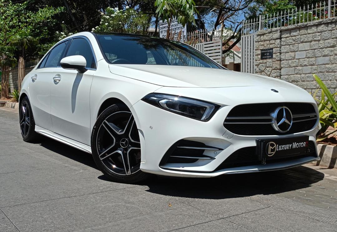 MERCEDES AMG A35 4MATIC LIMOUSINE