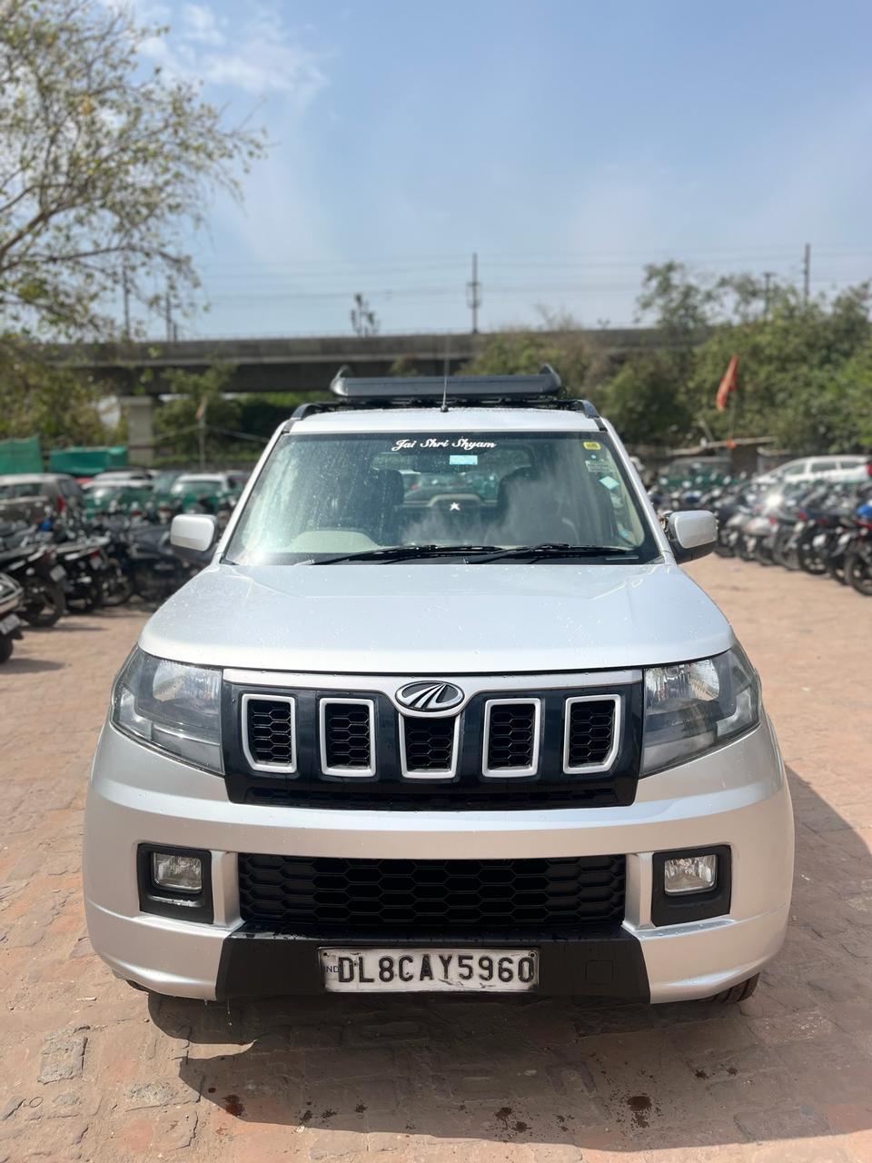 (MAHINDRA TUV300 T6)**2019 model