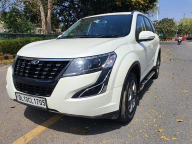 MAHINDRA XUV 500 FWD 4X4 W7