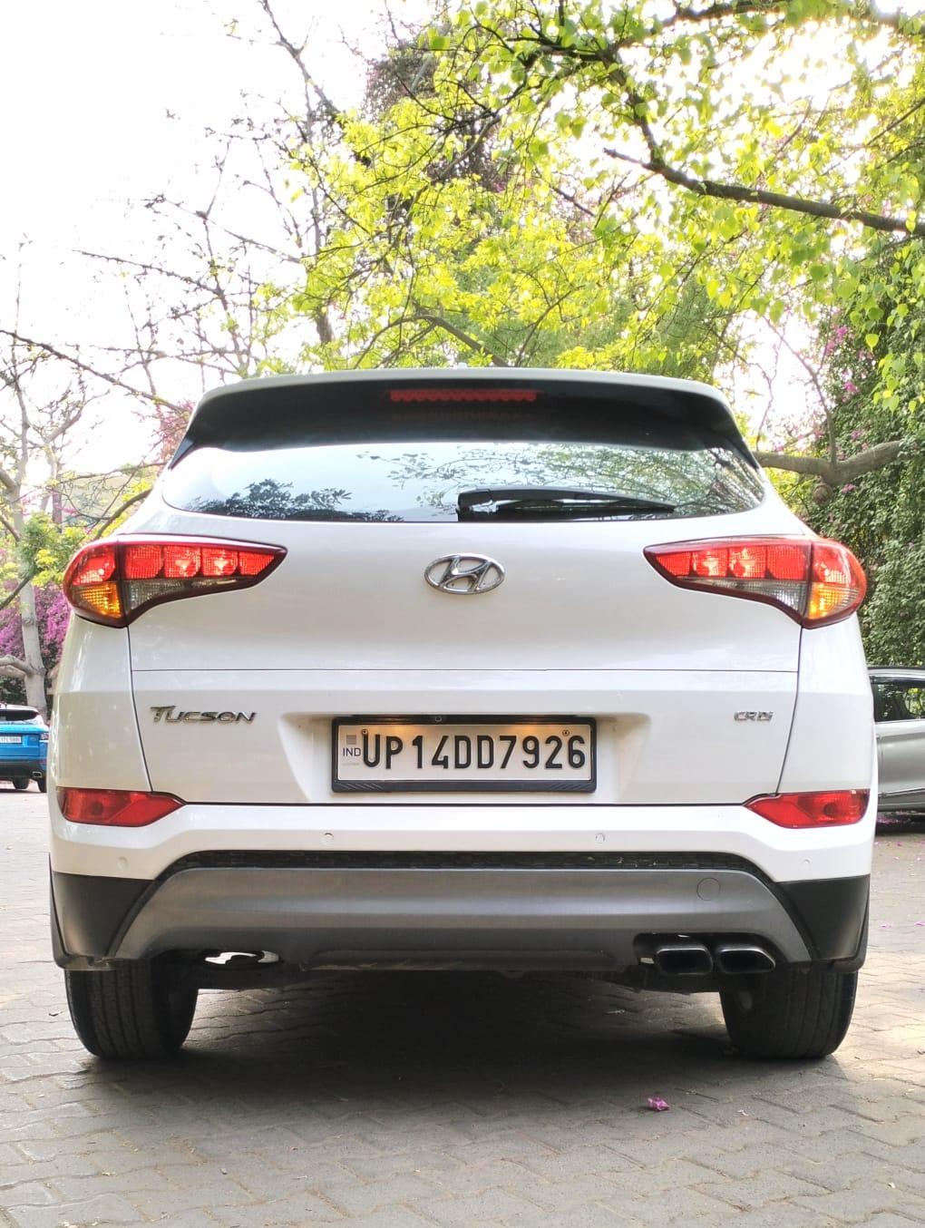 Hyundai Tucson manual diesel model 2017 running 69k Up number