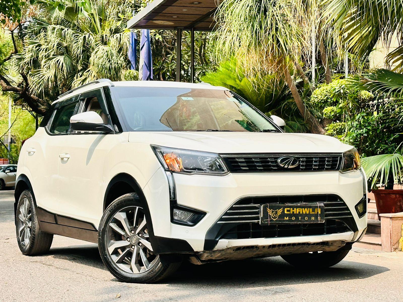 Mahindra XUV 300 w8 with sunroof model 2019 running 49k DL number