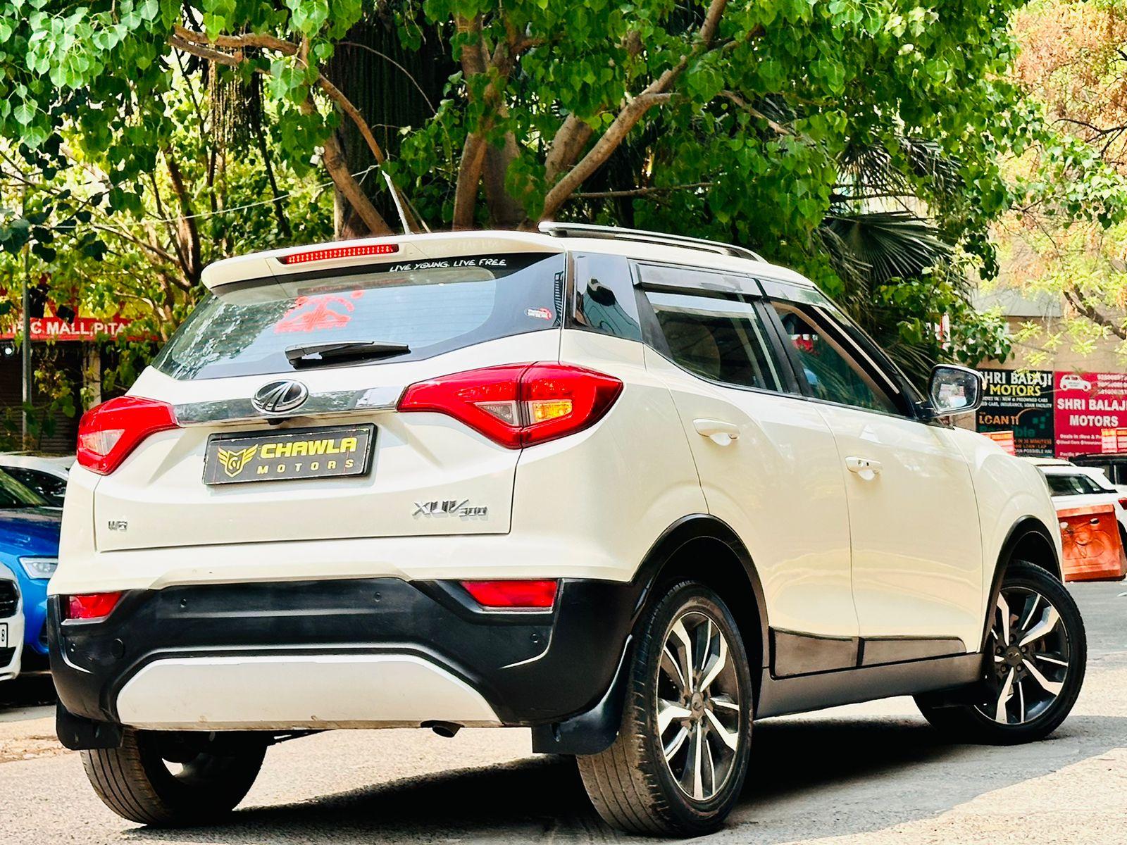 Mahindra XUV 300 w8 with sunroof model 2019 running 49k DL number