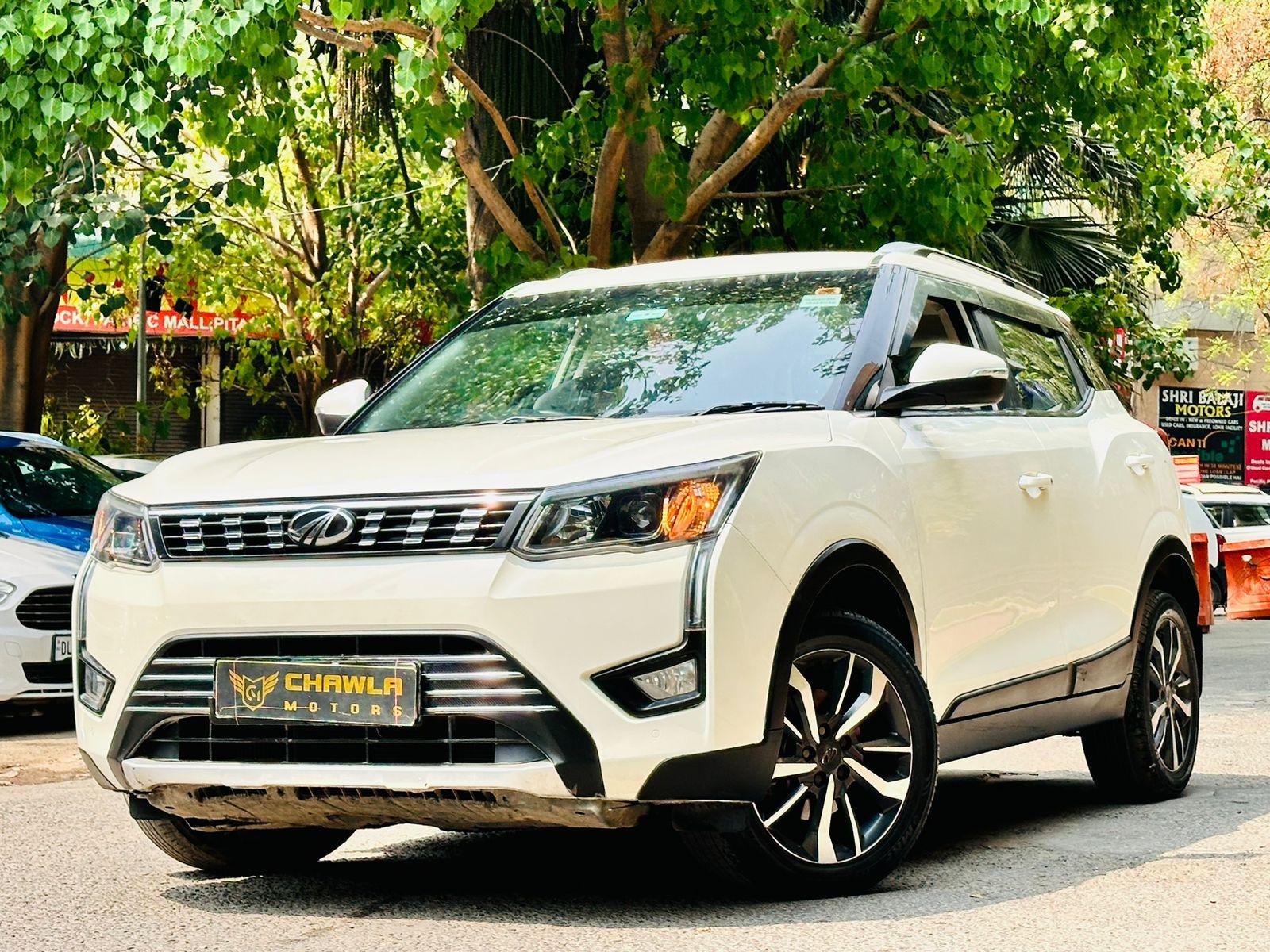 Mahindra XUV 300 w8 with sunroof model 2019 running 49k DL number