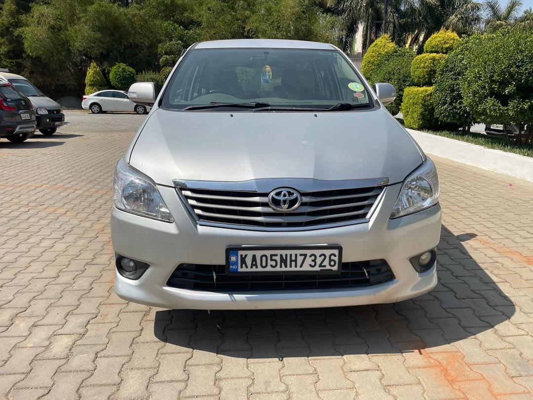 Toyota Innova 2013 Diesel 2.5Ltr V