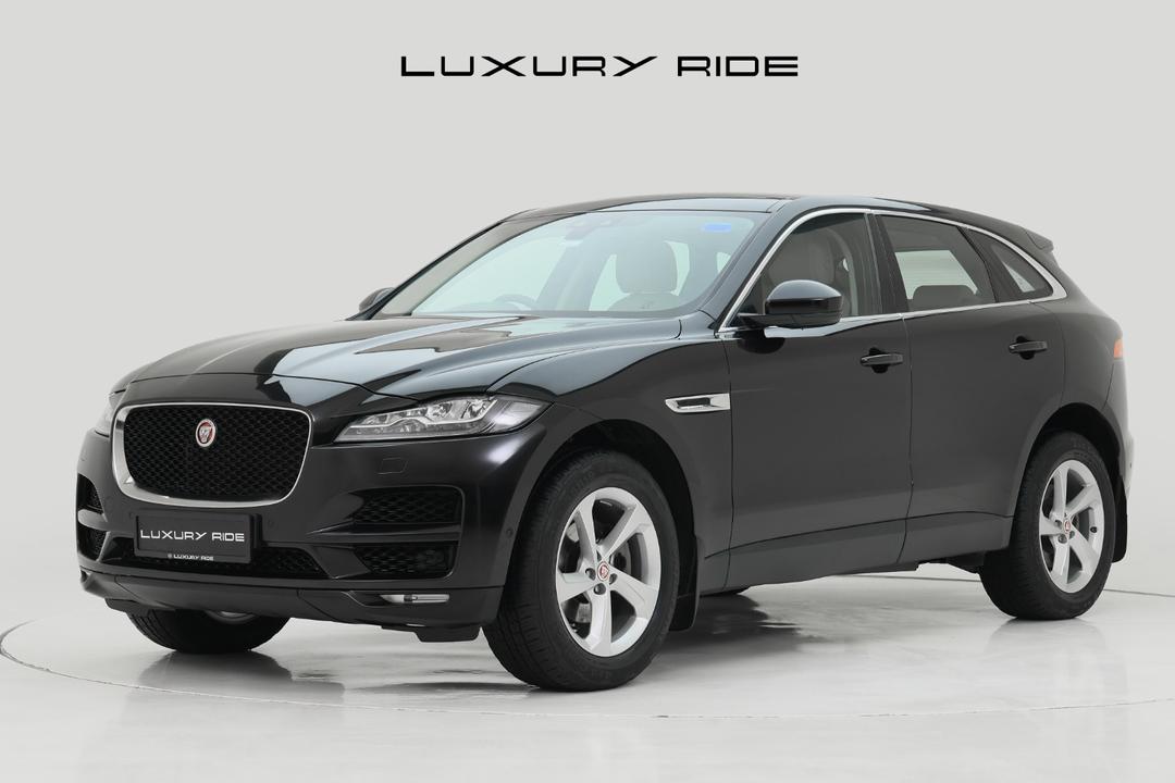 Jaguar F Pace