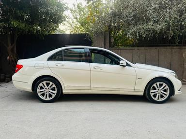 2011 MERCEDES C CLASS 2ND OWNER 65000 KMS DRIVEN