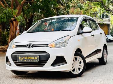 Hyundai Xcent vtvt petrol CNG model 2017 running 72k DL number