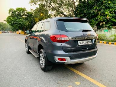 FORD ENDEAVOUR 3.2L TITANIUM 4X4 AUTOMATIC