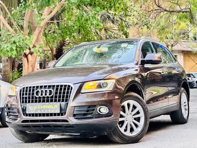 Audio Q5 with sunroof model 2015 diesel running 88k HR number