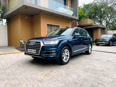 AUDI Q7 2019