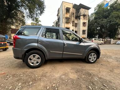 Mahindra XUV 500