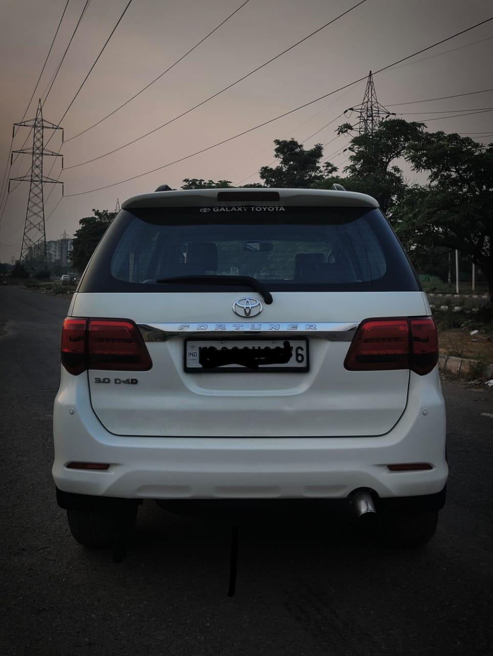 Fortuner 2014 model Brand new condition 2nd owner contact number 7009726922