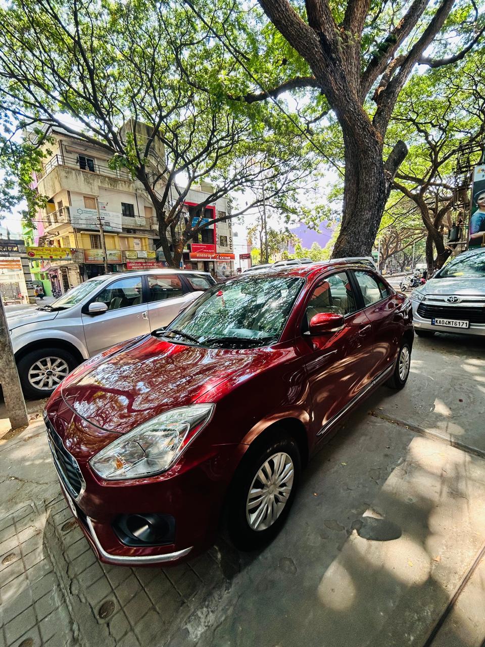 Maruti Dezire vxi 2017