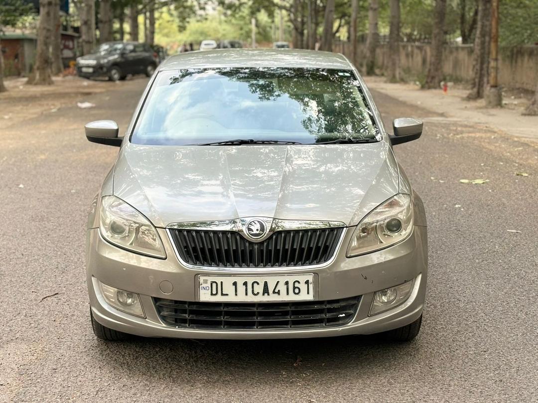 Skoda Rapid 2014 Petrol Manual DL