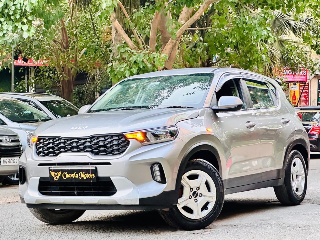 Kia sonet htk petrol model 2021 running 36k DL number