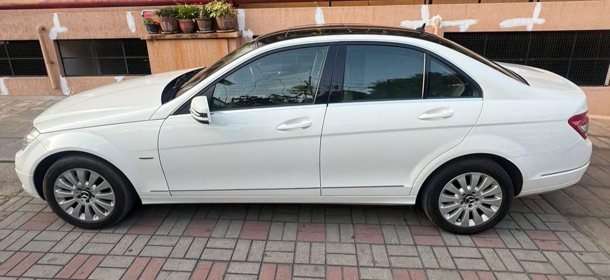 2010/11, Mercedes Benz C200 CGI (Automatic) with Sunroof