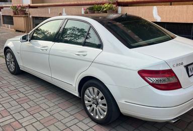 2010/11, Mercedes Benz C200 CGI (Automatic) with Sunroof