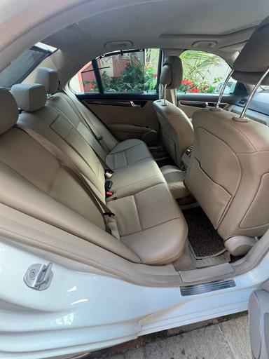 2010/11, Mercedes Benz C200 CGI (Automatic) with Sunroof