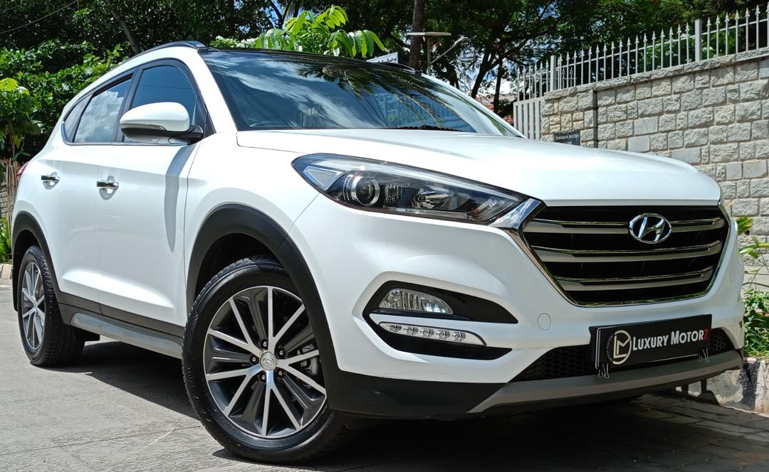 HYUNDAI TUCSON CRDI AUTO GL(O)