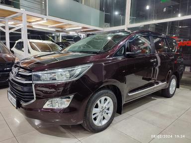 TOYOTA CRYSTA GX AT 2019