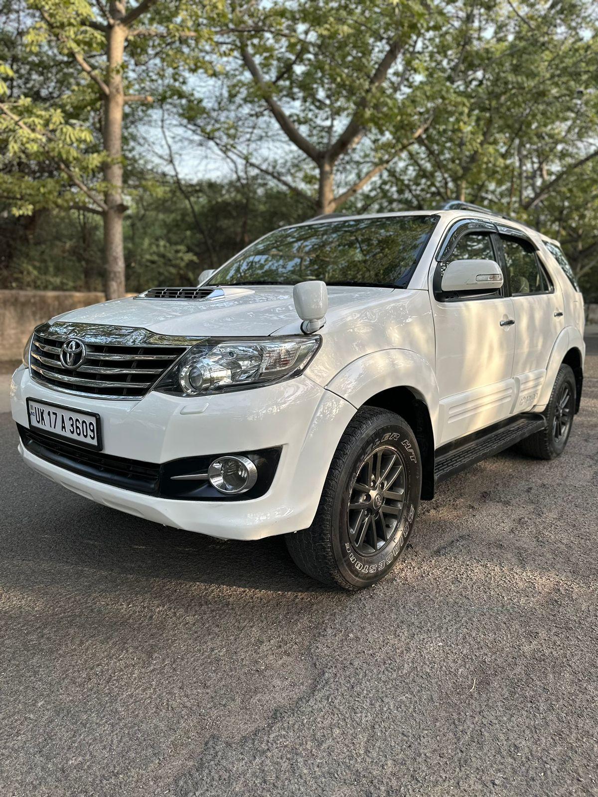 2015 Fortuner 4X2 Manual Diesel UK-17