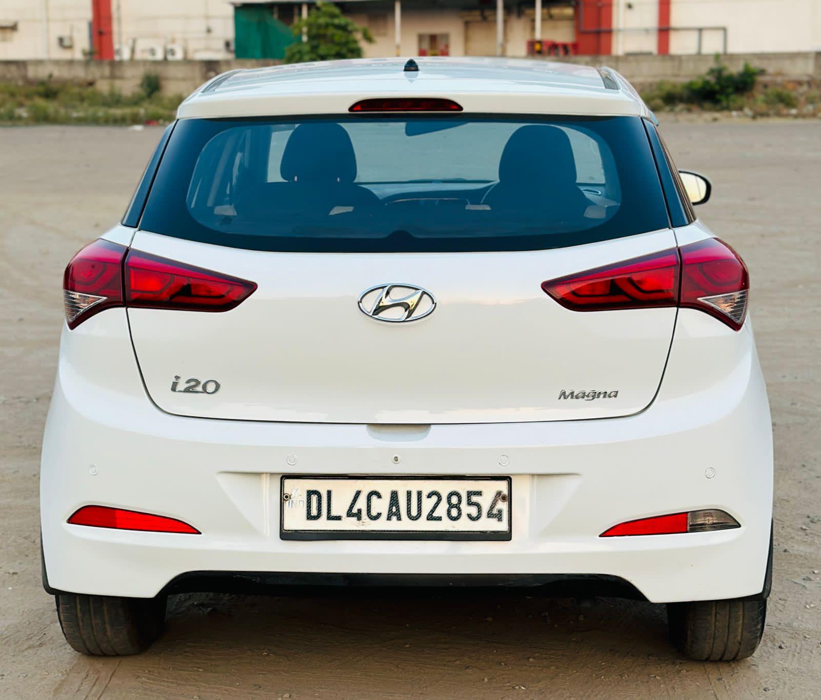 2015 i20 Magna Petrol