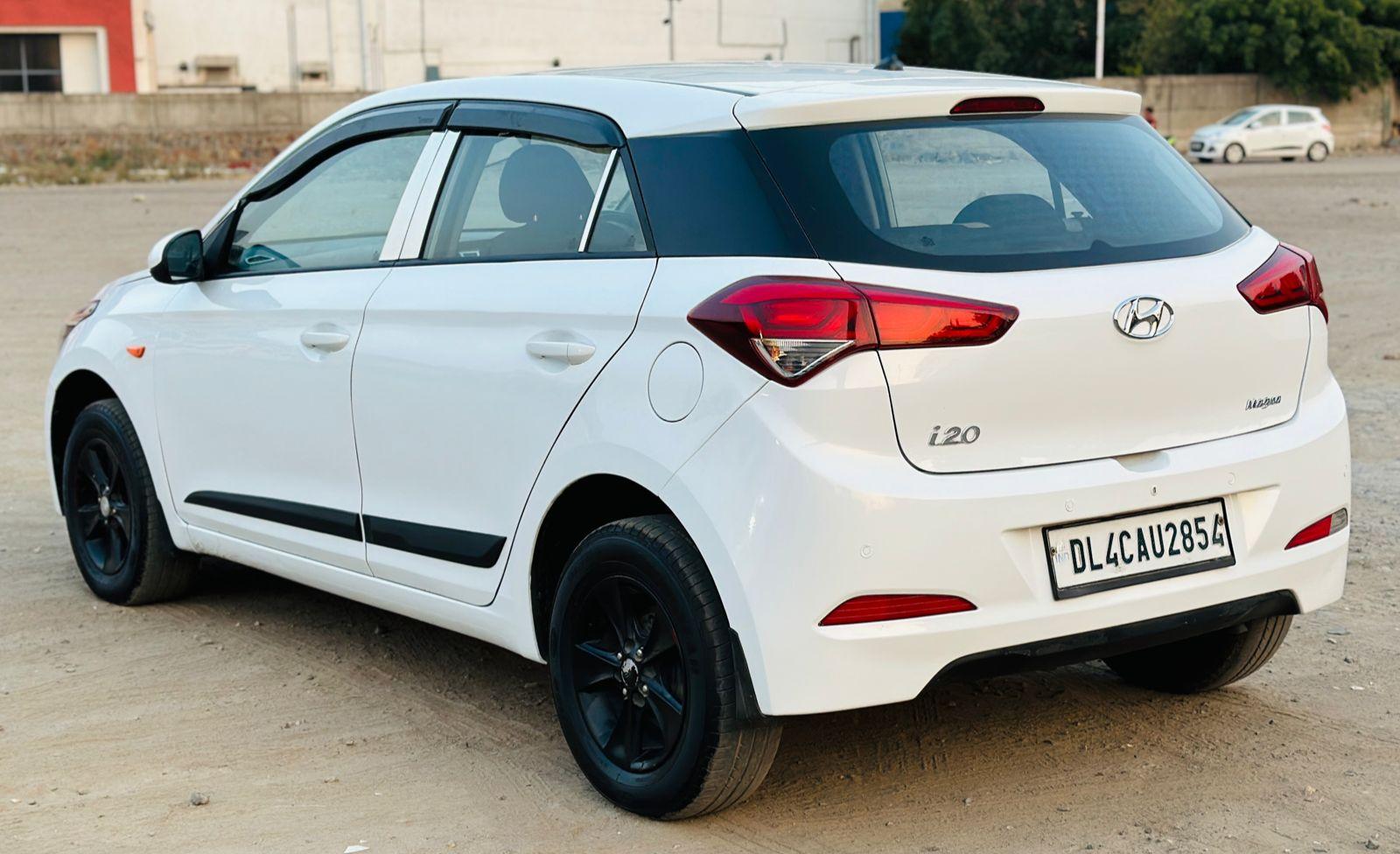 2015 i20 Magna Petrol