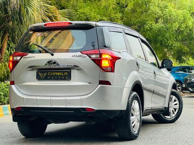 Mahindra XUV w7 model 2018 running 67k HR number