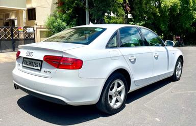 Audi A4 2.0 TDI S Line