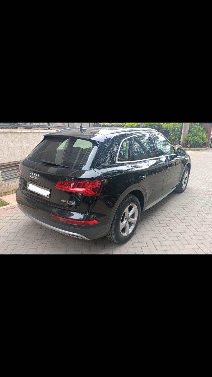 AUDI Q5 45 TFSI TECHNOLOGY PACK