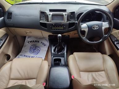 TOYOTA FORTUNER 4X2 MT 2015