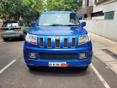 MAHINDRA TUV 300 T8 2017