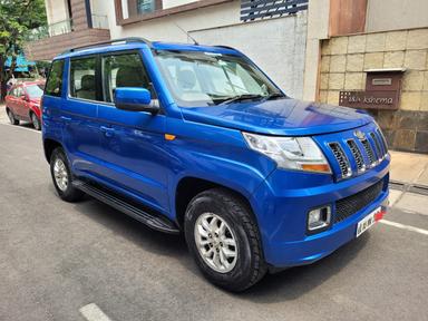 MAHINDRA TUV 300 T8 2017