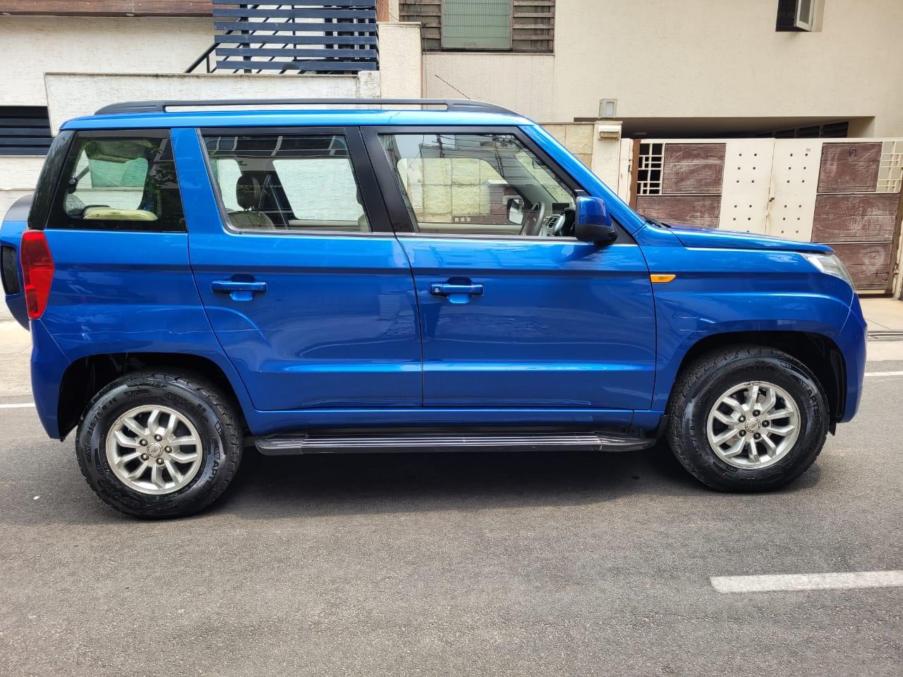 MAHINDRA TUV 300 T8 2017