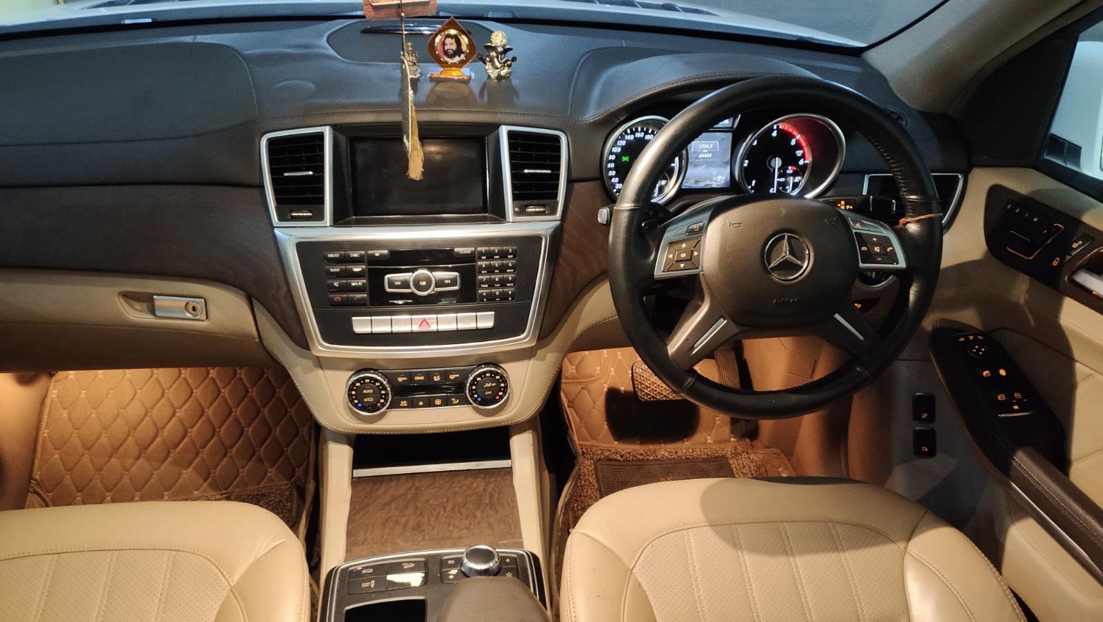 MERCEDES-BENZ GL 350CDI AT