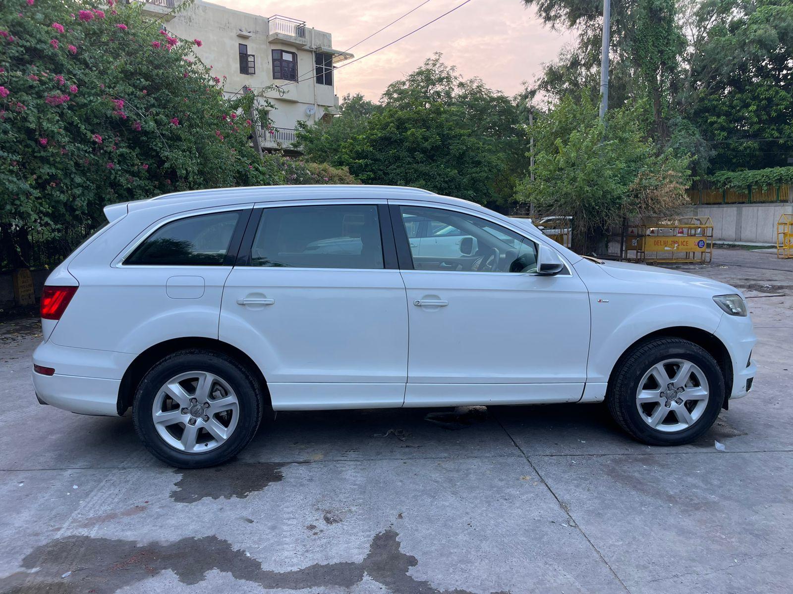 AUDI Q7