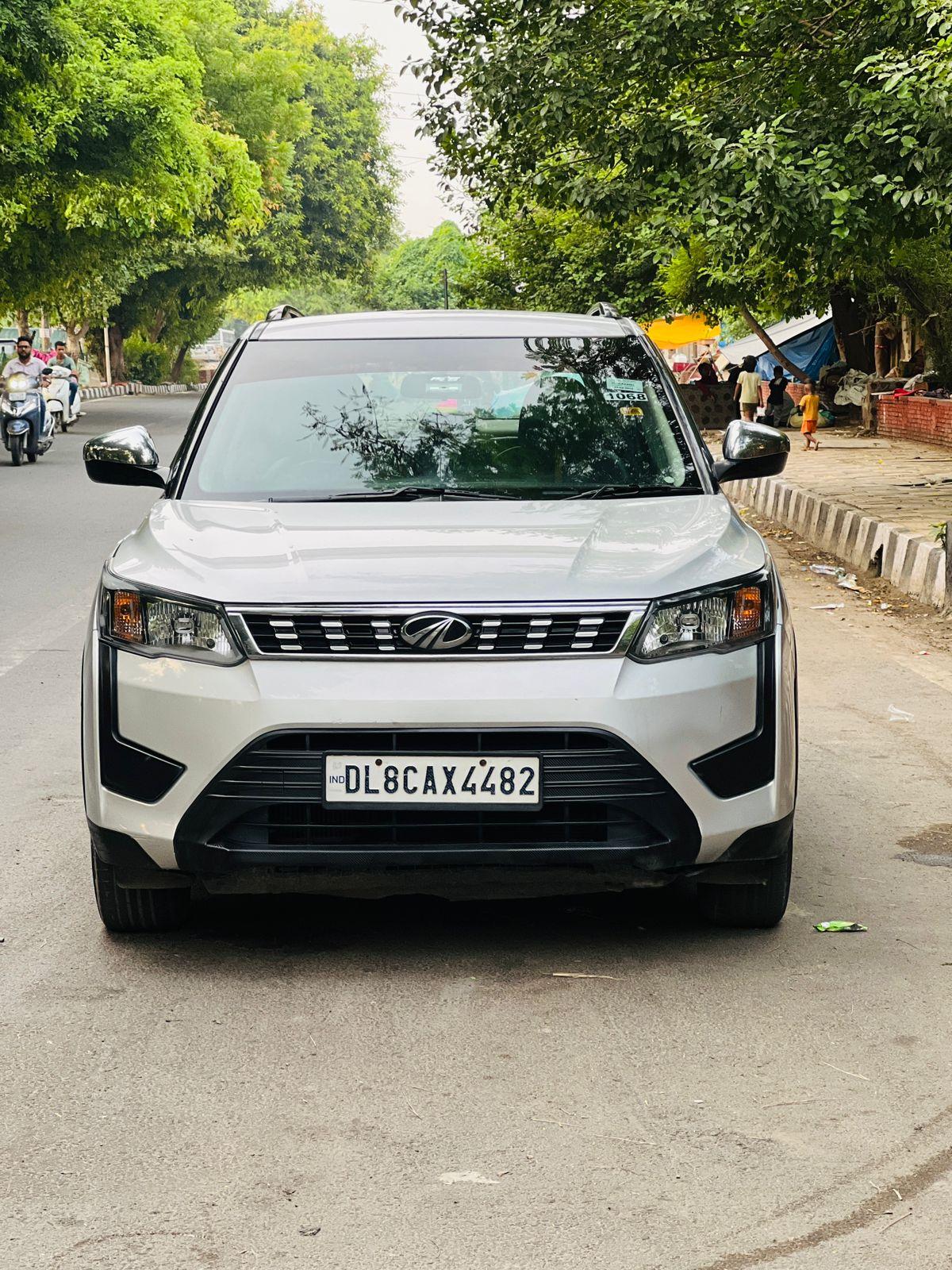 2019 XUV 300 W6 MANUAL DIESEL DL