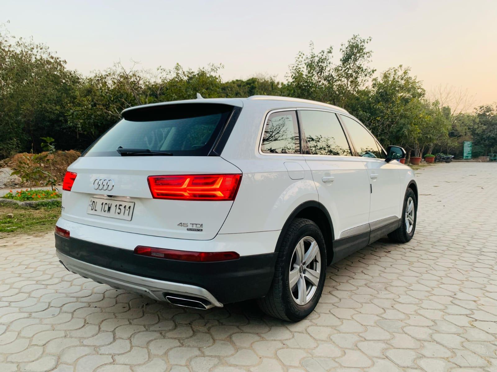 AUDI Q7