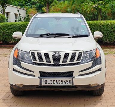 Mahindra XUV500 2015 Diesel 2.2Ltr W8 Top End