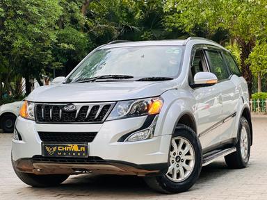 Mahindra XUV W10 with sunroof automatic model 2016 running 81k DL number