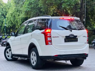 Mahindra XUV w6 model 2015 running 63k HR number