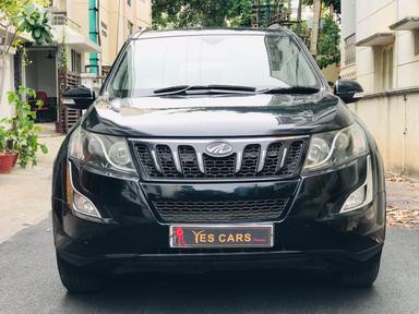 MAHINDRA XUV 500 R FWD  W8